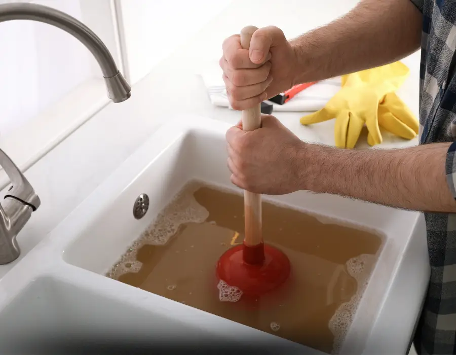 Tenant plunging sink before calling the landlord